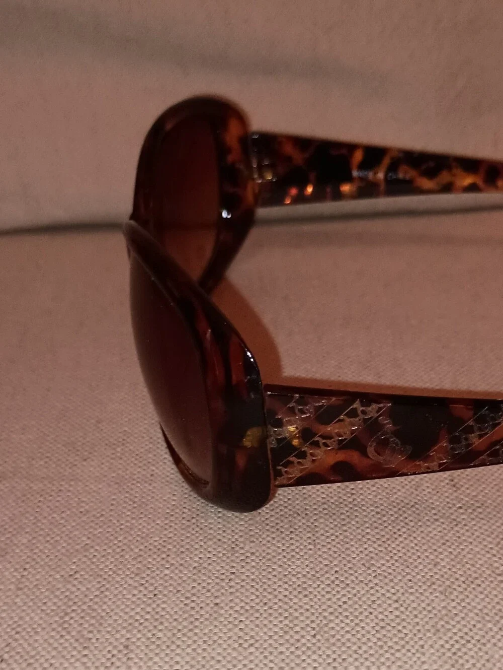 Y2K Baby Phat Classic Tortoiseshell Women’s Sunglasses - Brown Lenses